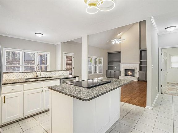 3rd image of 2786 Springrock Way