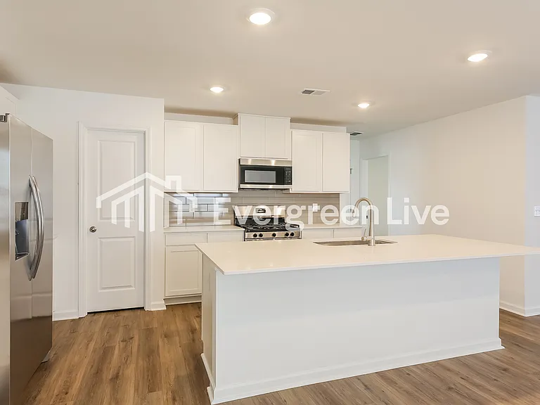 1377 Hugh Mack Ct — Photo 5