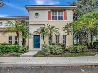 2489 SW 99th Way, Hollywood, FL 33025