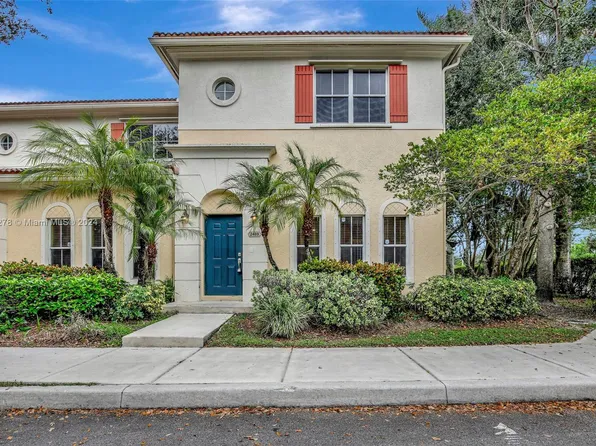 2489 SW 99th Way, Hollywood, FL 33025