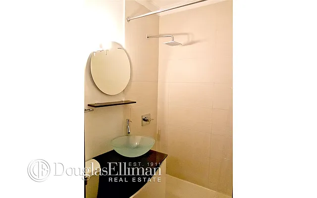 Rented by Douglas Elliman | media 29