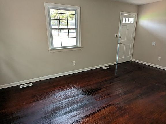 3rd image of 311 Church St