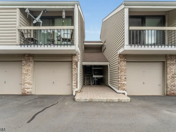 133 Overlook Dr, Union Twp., NJ 08809