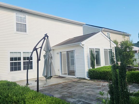 2nd image of 5033 Wickalow Way
