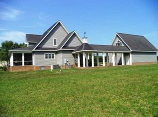 8793 Coles Landing Dr, Gloucester, VA 23061