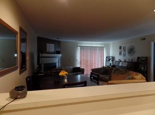 945 N Parker Ter, Olathe, KS 66061