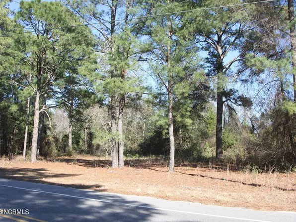 1117 White Lake Drive, Elizabethtown, NC 28337