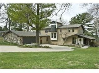 3039 Bay View Dr, Green Bay, WI 54311