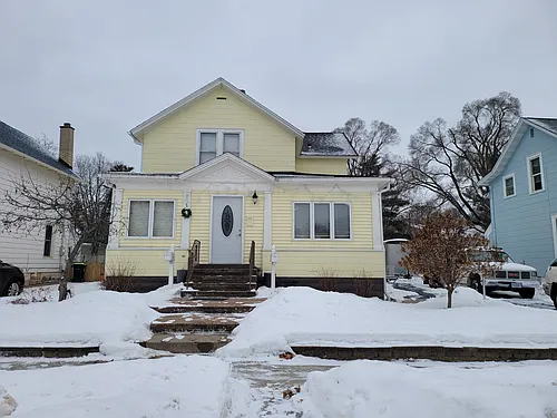 915 Barland St #1 Photo 1