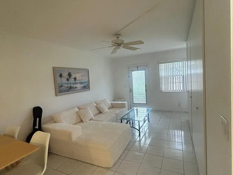 138 Markham Ct #G — Photo 2