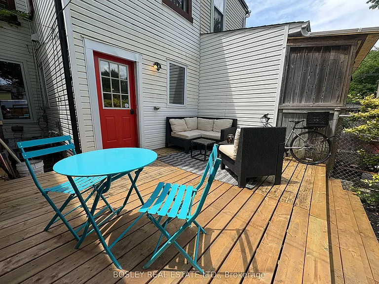111 Carlaw Ave — Photo 21