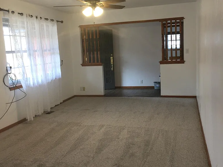 2721 Jefferson St — Photo 20