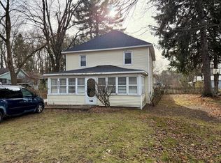 3031 4th St, Twin Lake, MI 49457