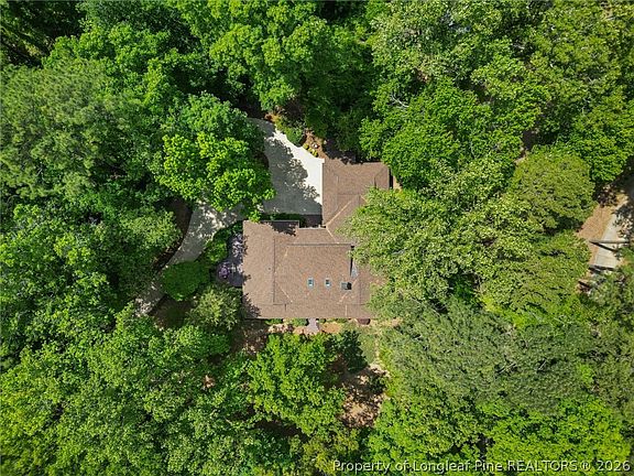 3rd image of 209 Lakeview Dr