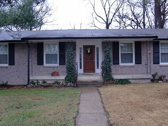 2nd image of 641 Albany Dr