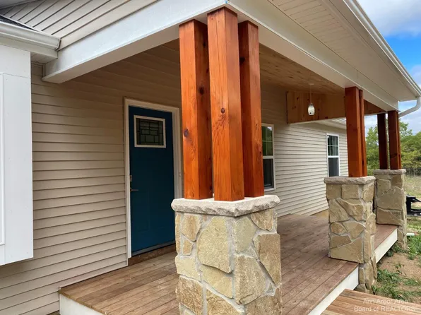 3417 Welton Way, Grass Lake, MI 49240