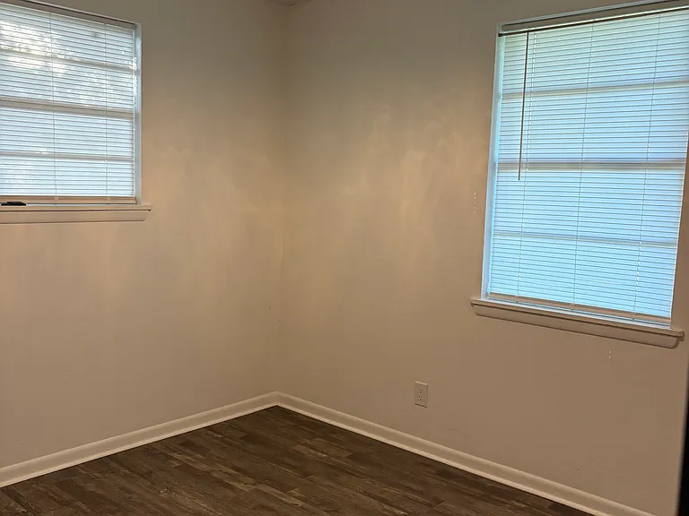74 Marilyn Dr — Photo 14