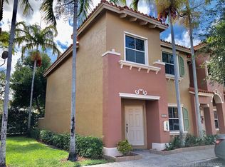 624 SW 107th Ave #701, Pembroke Pines, FL 33025