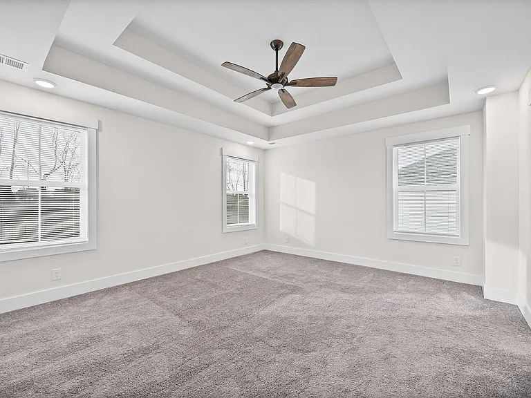 361 Frontier Dr — Photo 11