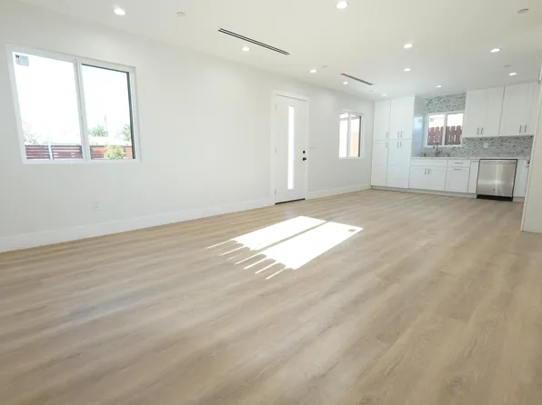 13218 Mercer St, Pacoima, CA 91331