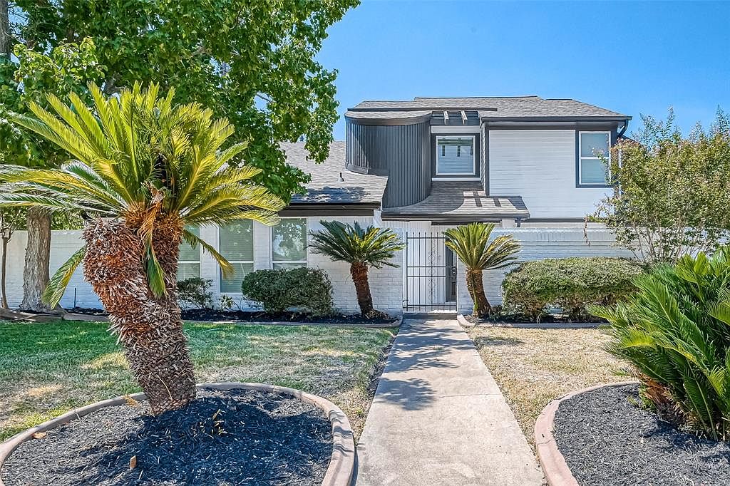 902 Meadowlark Ln, Sugar Land, TX 77478 MLS 10858953 Zillow