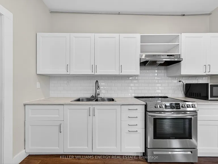 302 Picton Main St #4 — Photo 8