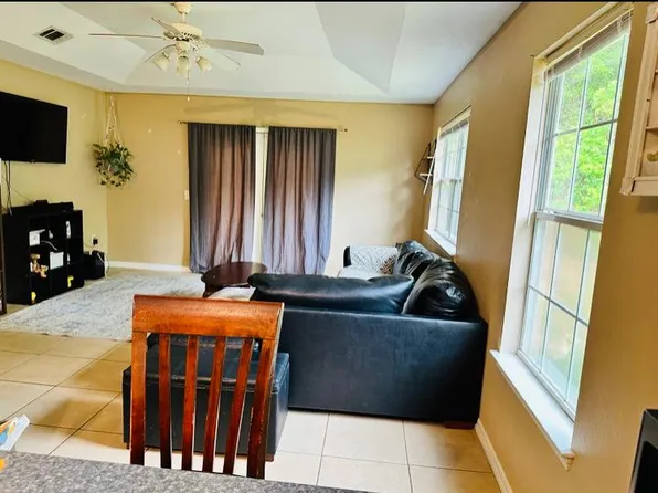 2252 Wyatt St, Pensacola, FL 32514