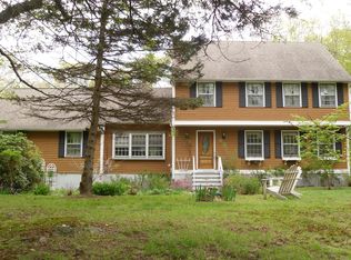 615 Goose Ln, Guilford, CT 06437