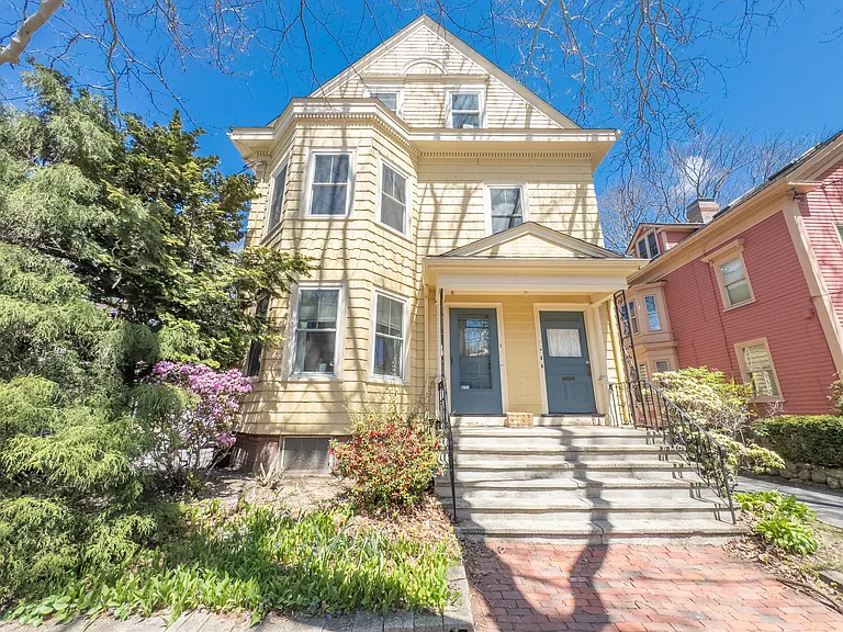 11 Wendell St — Photo 1