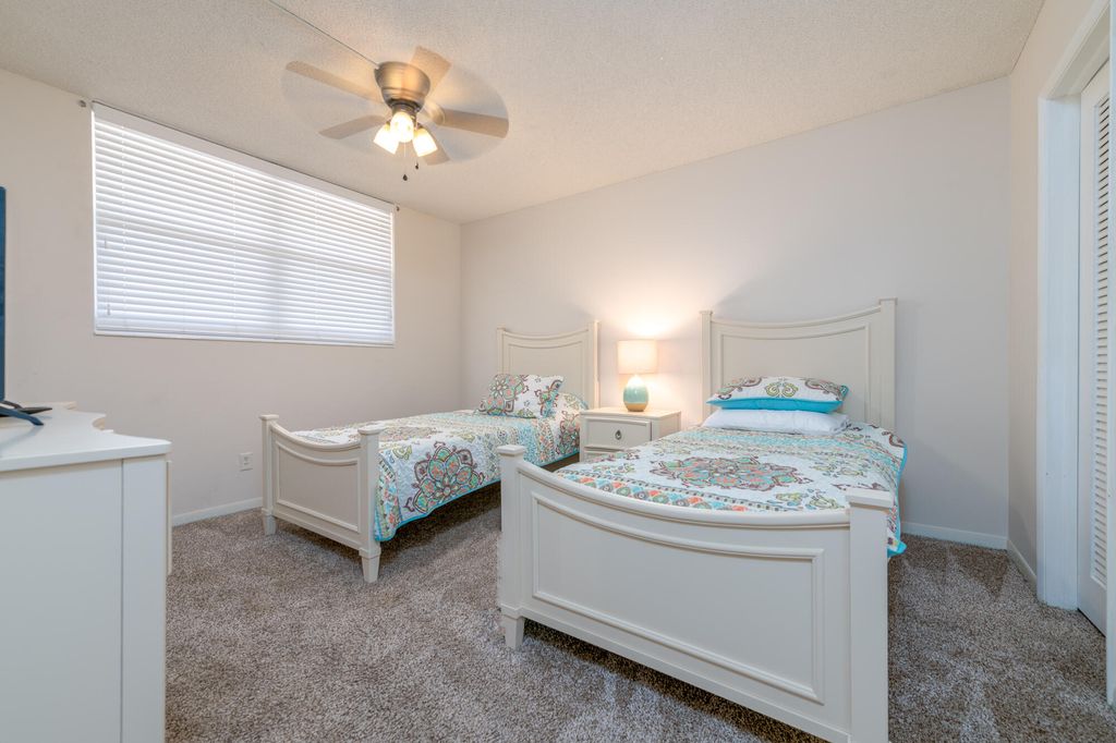 2731 NE 14th Street Causeway #427, photo 7