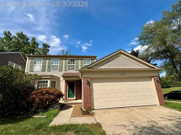 3621 Weeburn Ct, Ann Arbor, MI 48108