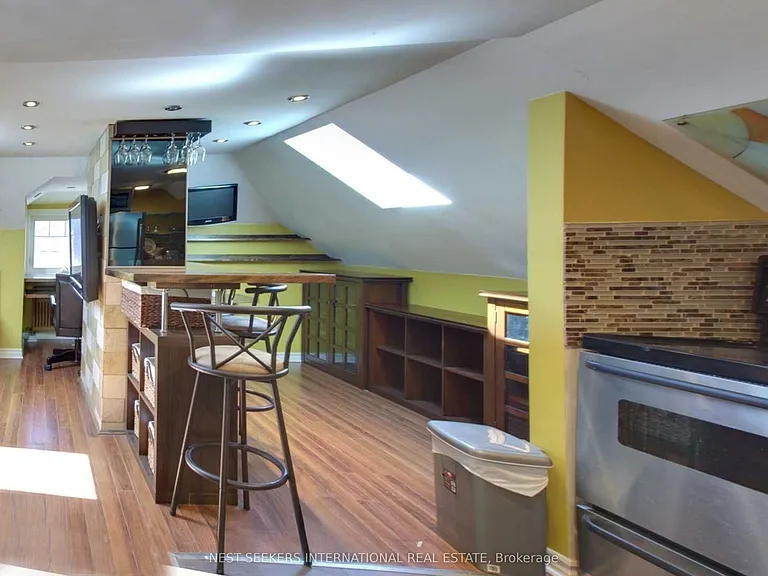 250 Saint Clair Ave E #2 — Photo 7