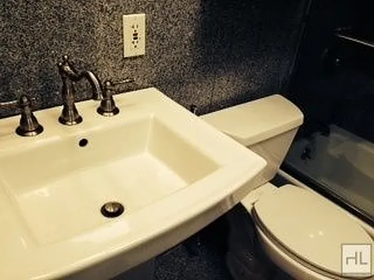 Rented by Highline Residential | media 39