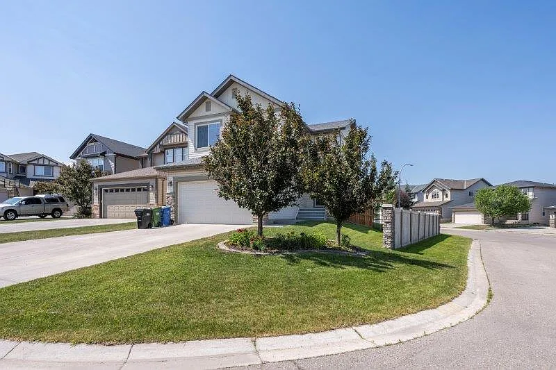 242 Panamount Lndg NW