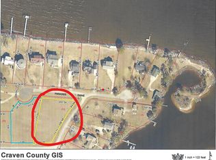 1000 Paradise Dr, Havelock, NC 28532
