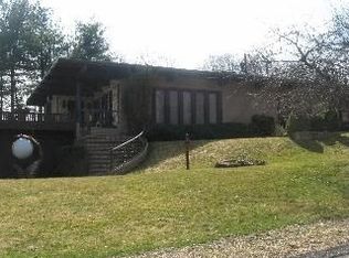 50 Croft Rd, Poughkeepsie, NY 12603