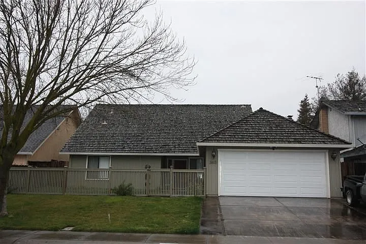 3613 Pelucca Ln photo 1