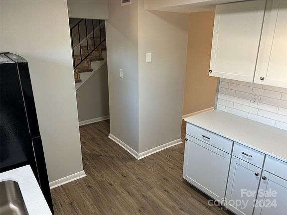 5th image of 4600 Coronado Dr