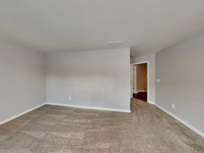 755 Earlham Dr — Photo 15