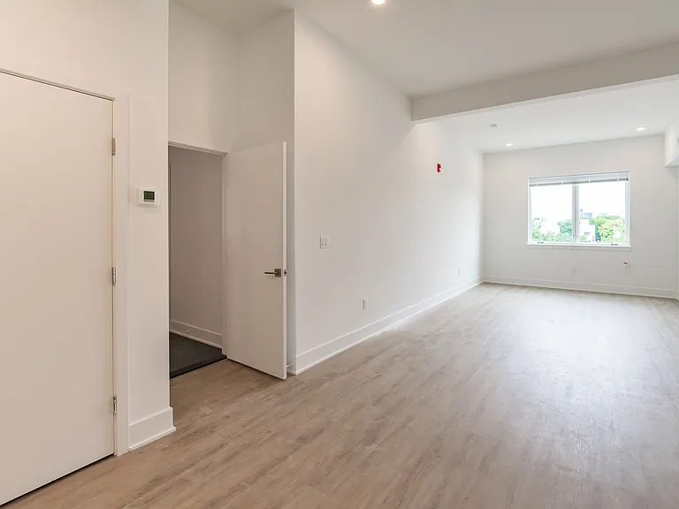 1622 Point Breeze Ave — Photo 22