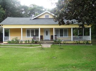 203 N Commerce St, Ackerman, MS 39735