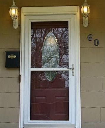 3rd image of 60 Willow Dr