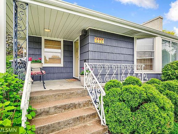 5th image of 1348 Maywood St