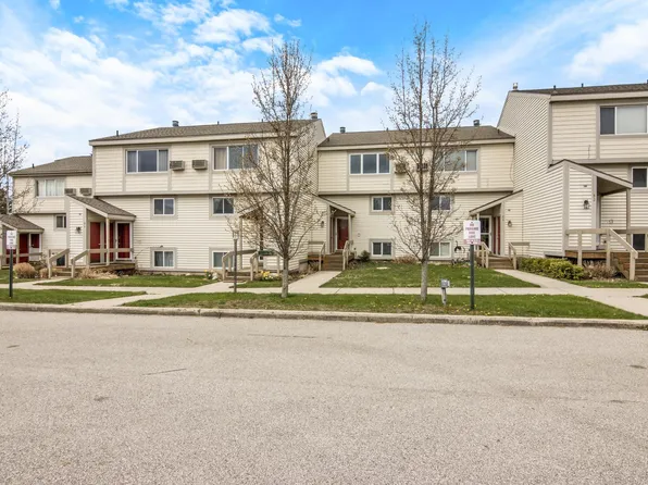 5000 S Townhouse Dr Unit B4, Cedar, MI 49621