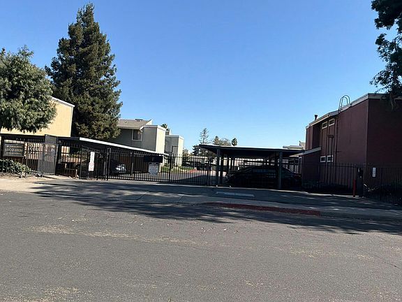 2nd image of 6516 Embarcadero Dr