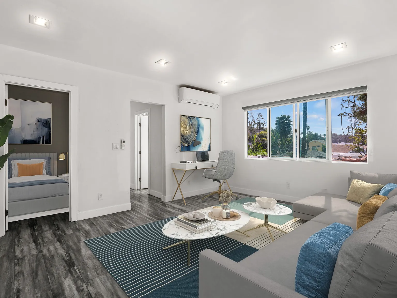 Two Bedroom w/ Appliances & Washer and Dryer | Silver Lake & Downtown LA — Photo 3