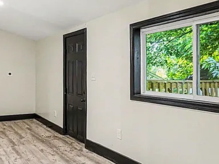 114 Stevenson Ave — Photo 15