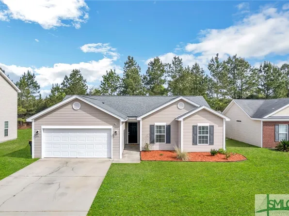16 Twin Oaks Place, Savannah, GA 31407