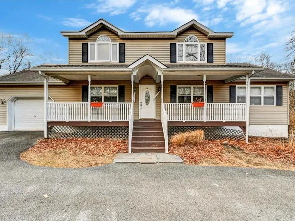 1531 Slope Rd, East Stroudsburg, PA 18302