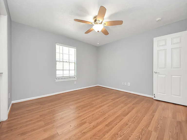 16006 Autumn Falls Ln — Photo 29